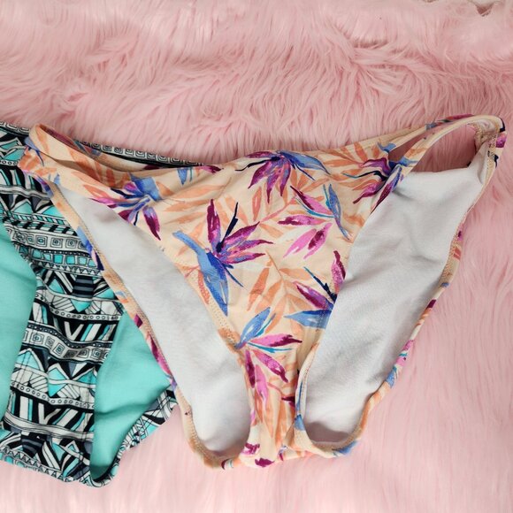 Arizona Jean Co. Blue & Pink Floral Geometric Bikini Bottoms Swim wear - Picture 3 of 5